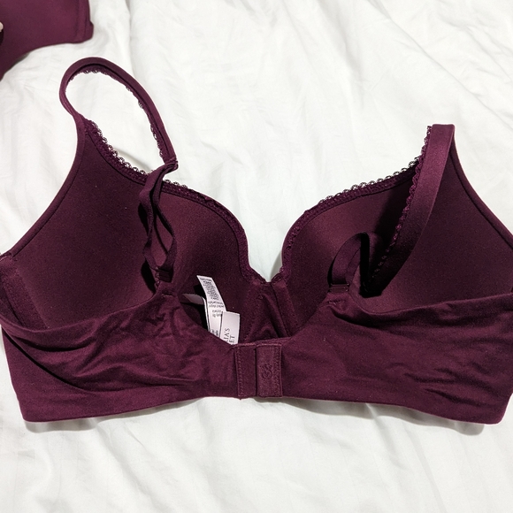 Body by Victoria 36D - Picture 2 of 3